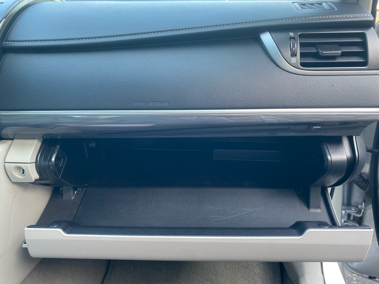 Toyota Camry Hybrid  2013