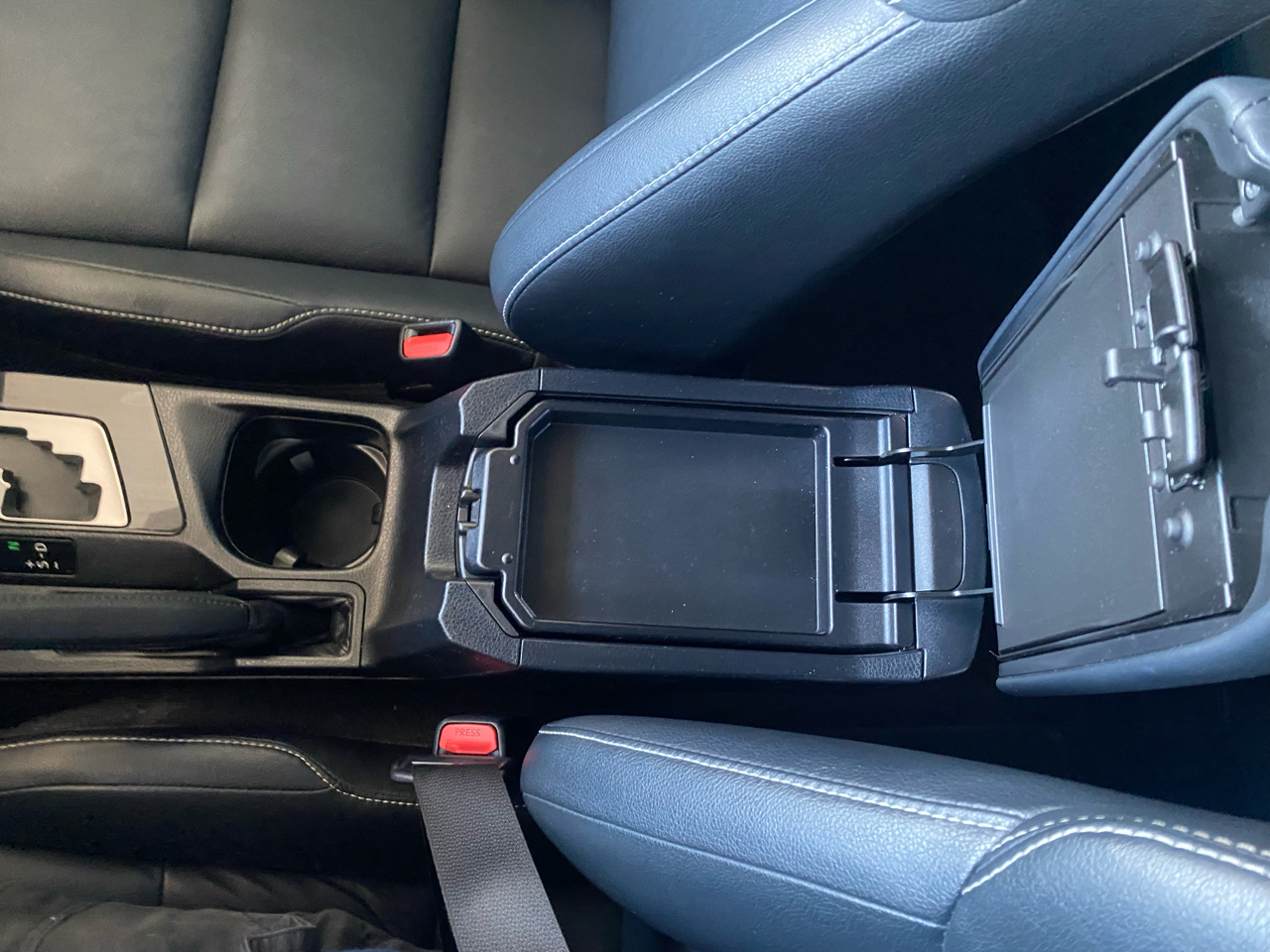 Toyota RAV4 Hybrid  2016