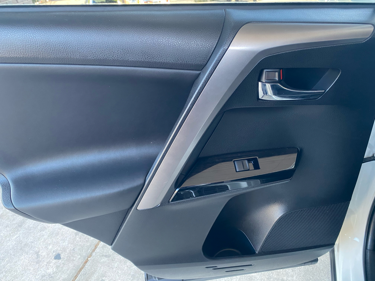 Toyota RAV4 Hybrid  2016