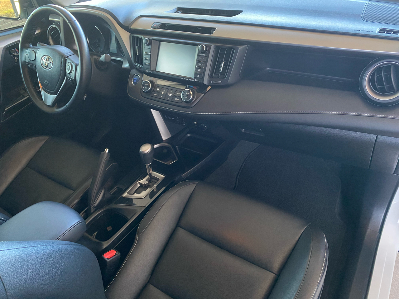 Toyota RAV4 Hybrid  2016