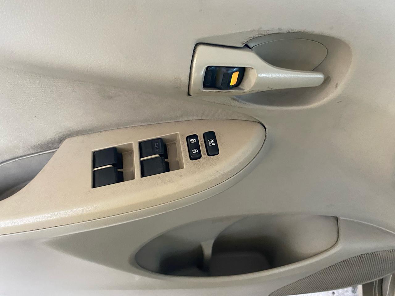 Toyota Corolla  2009