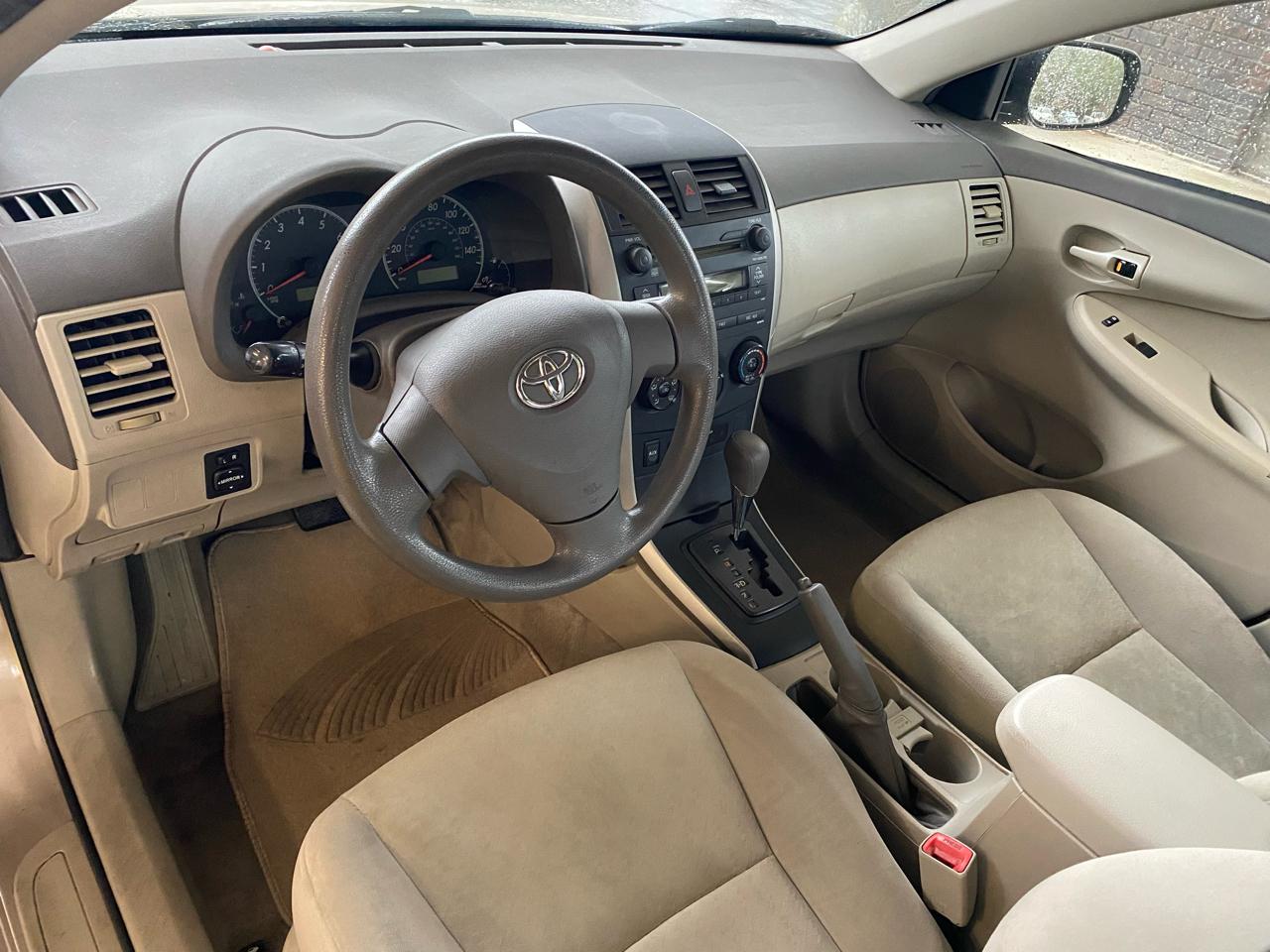 Toyota Corolla  2009