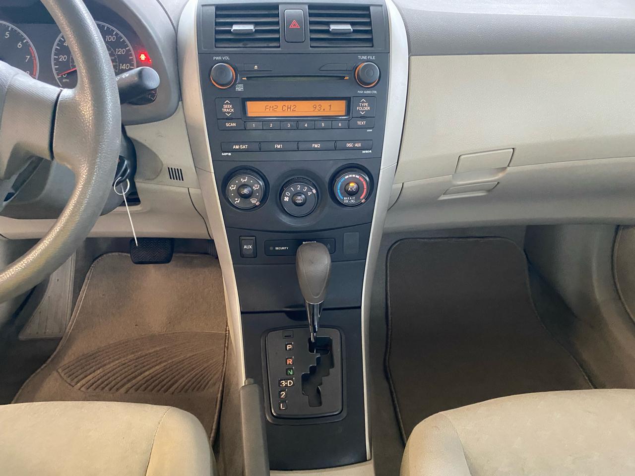 Toyota Corolla  2009