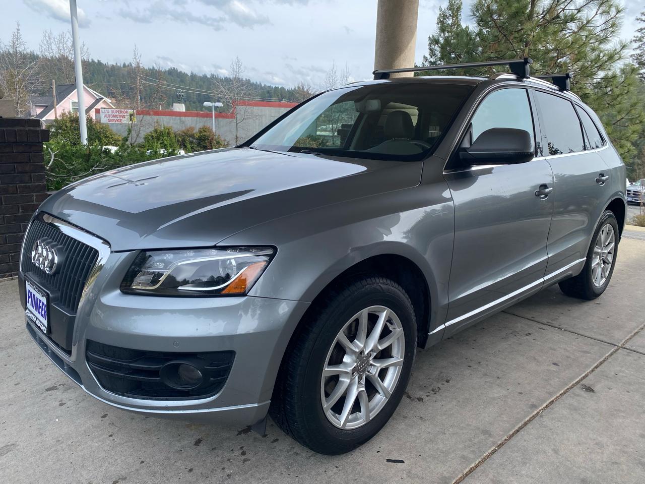 Audi Q5 quattro 4dr 2.0T Premium Plus 2011