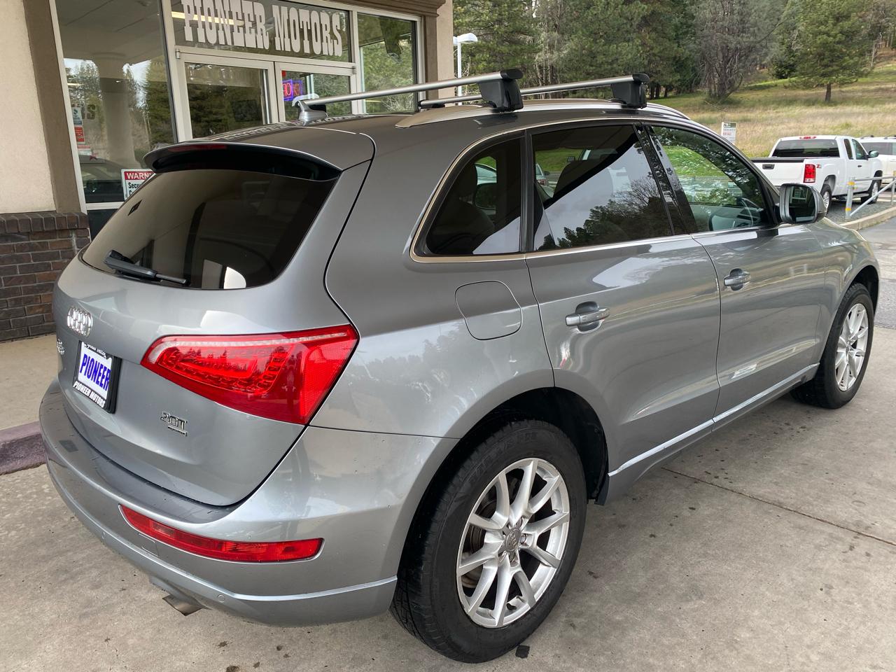 Audi Q5 quattro 4dr 2.0T Premium Plus 2011