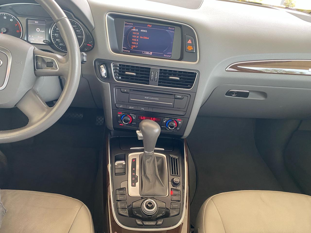 Audi Q5 quattro 4dr 2.0T Premium Plus 2011