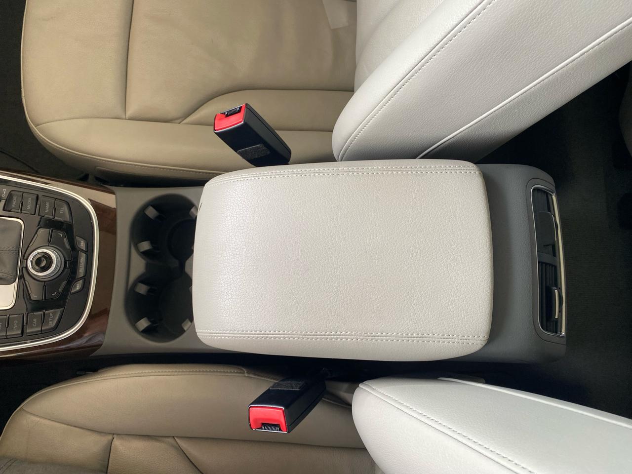 Audi Q5 quattro 4dr 2.0T Premium Plus 2011