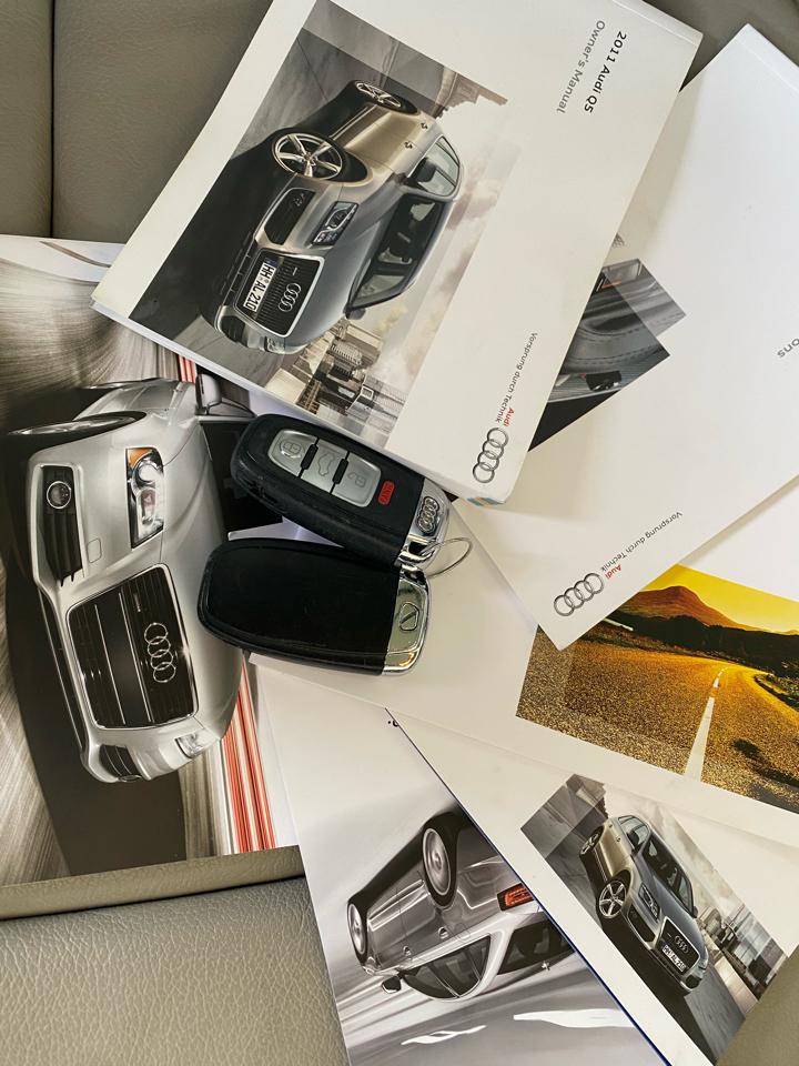 Audi Q5 quattro 4dr 2.0T Premium Plus 2011