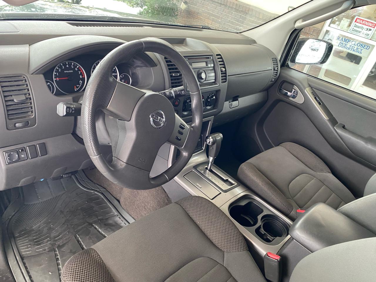 Nissan Pathfinder 2WD 4dr V6 LE 2009