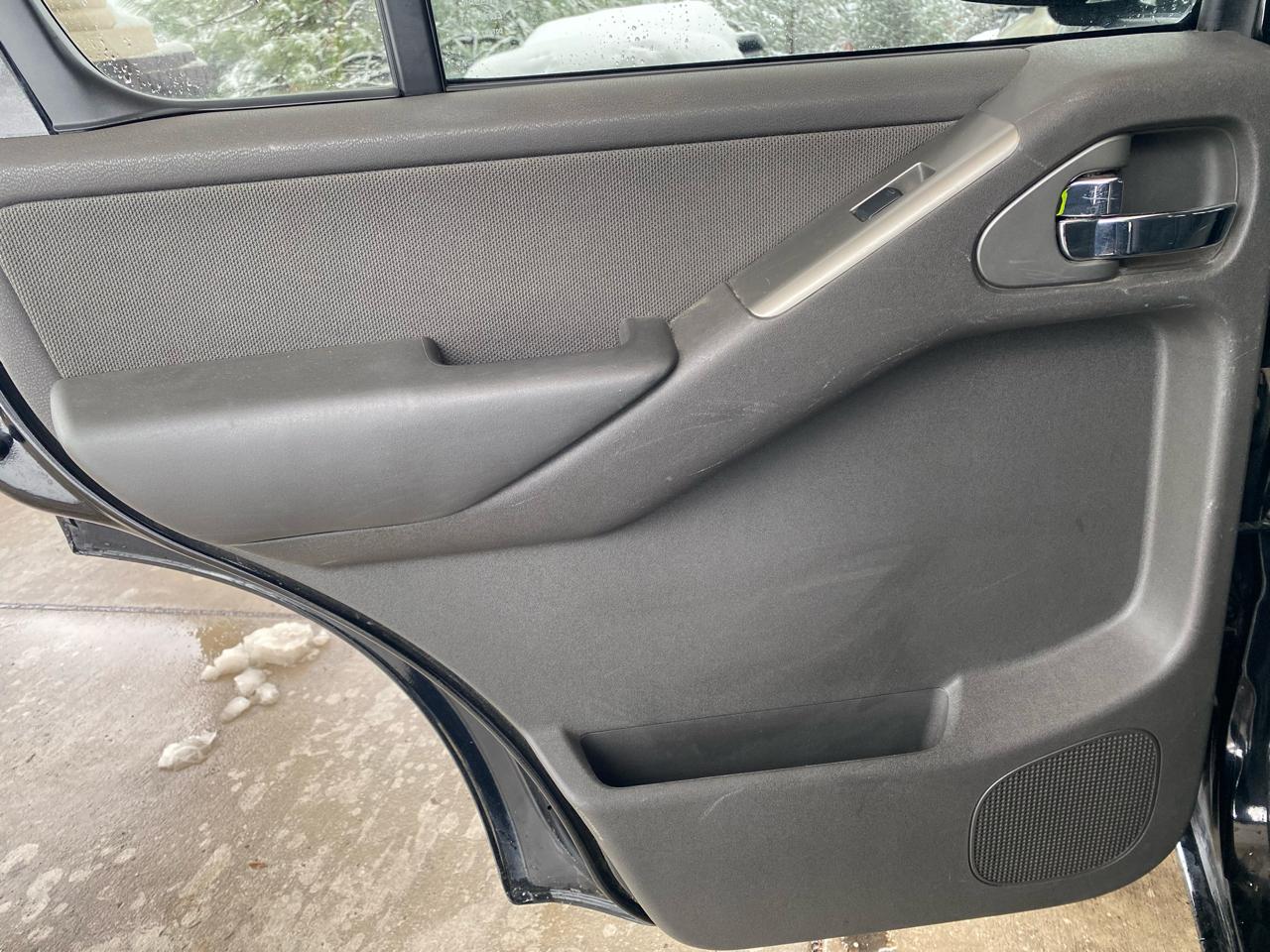 Nissan Pathfinder 2WD 4dr V6 LE 2009