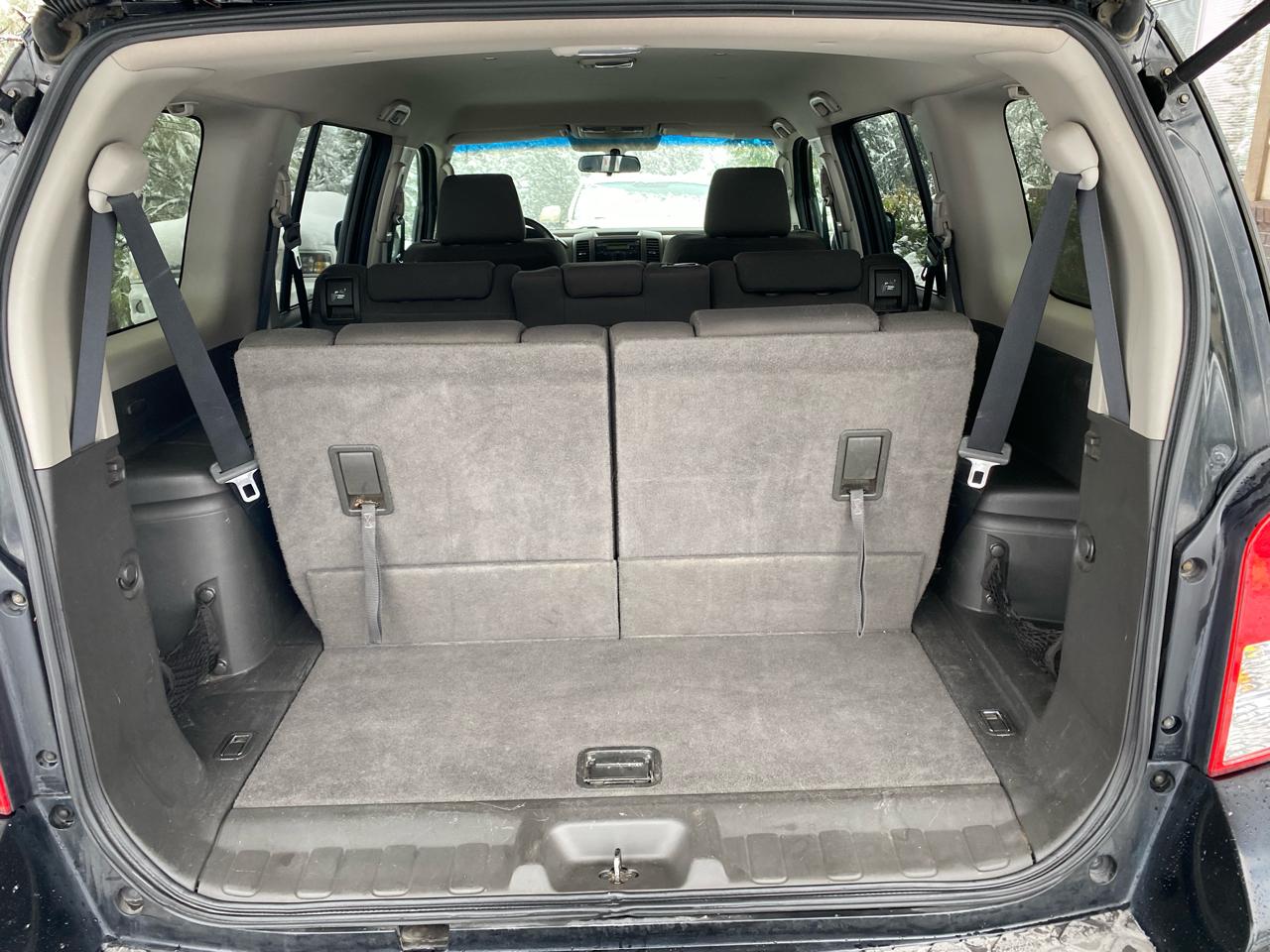 Nissan Pathfinder 2WD 4dr V6 LE 2009