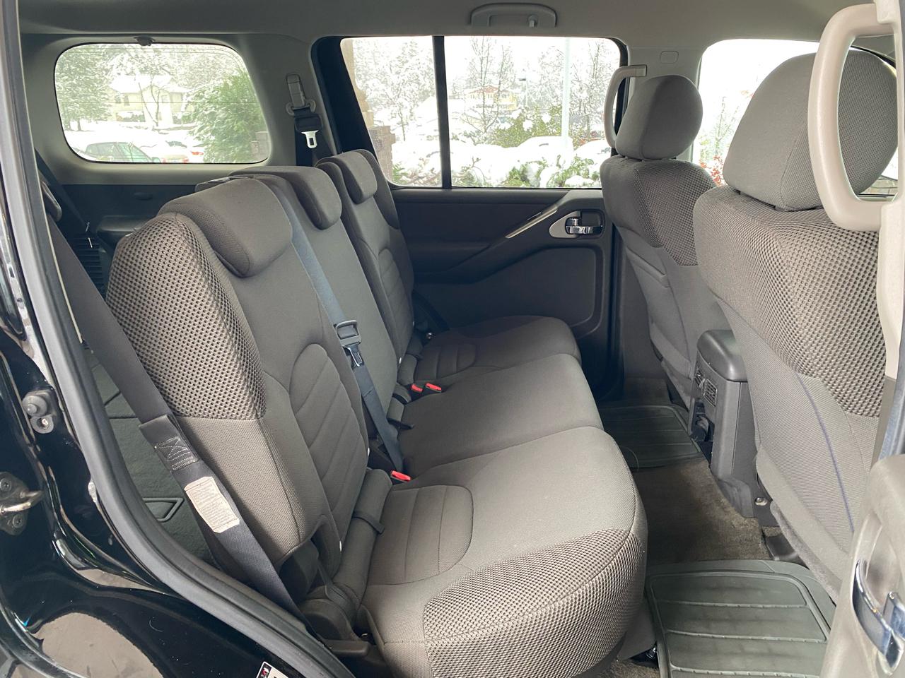 Nissan Pathfinder 2WD 4dr V6 LE 2009