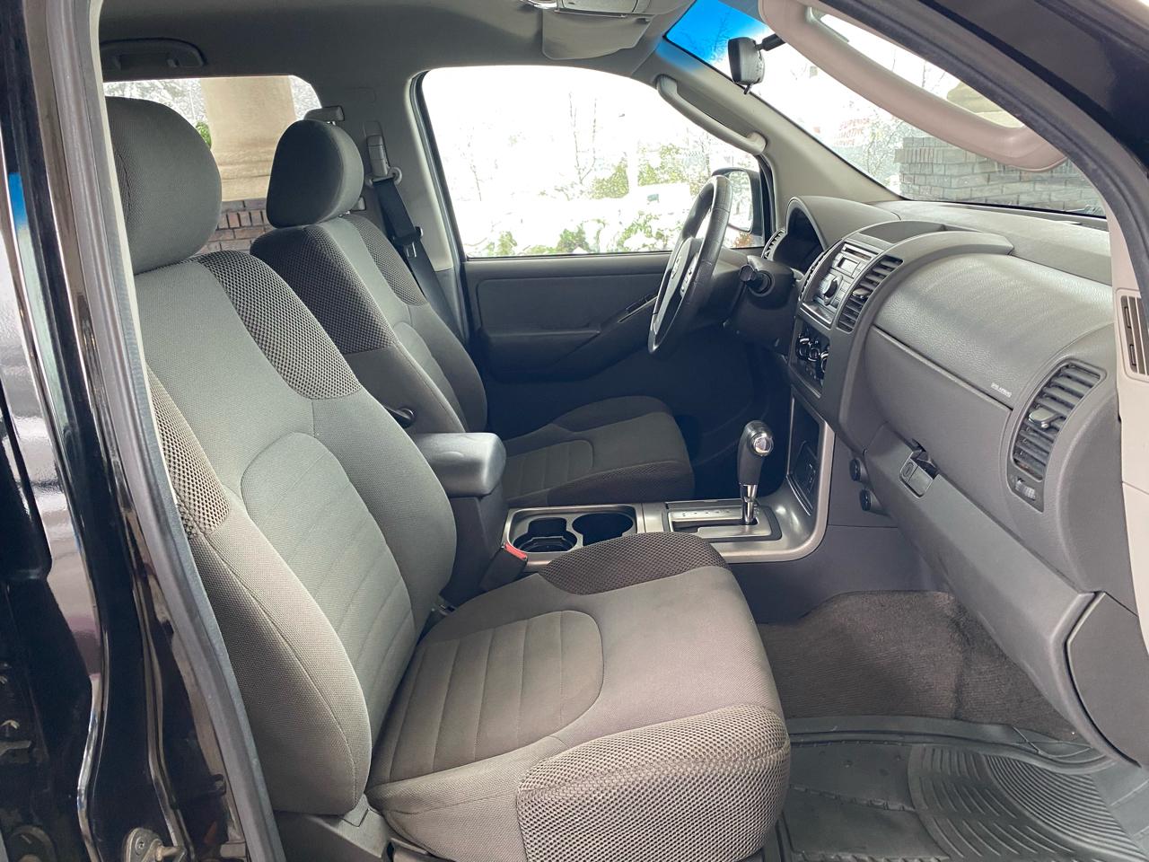 Nissan Pathfinder 2WD 4dr V6 LE 2009