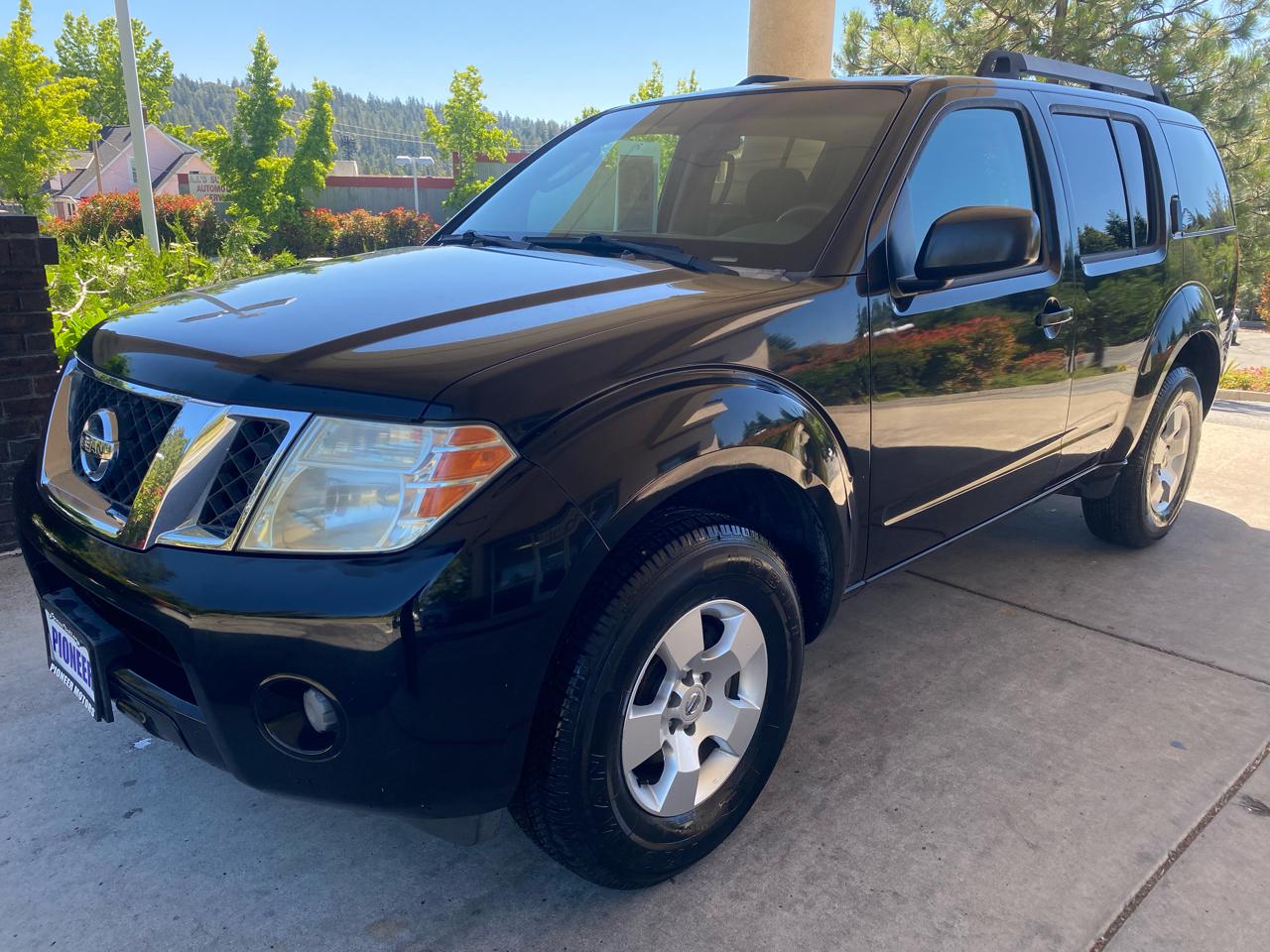 Nissan Pathfinder 2WD 4dr V6 LE 2009