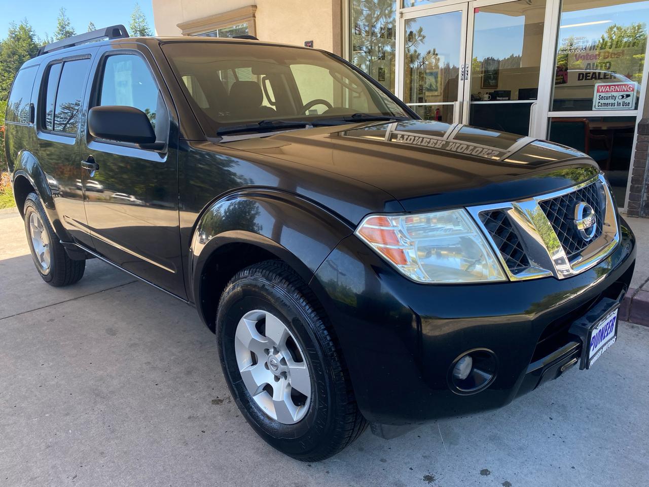 Nissan Pathfinder 2WD 4dr V6 LE 2009