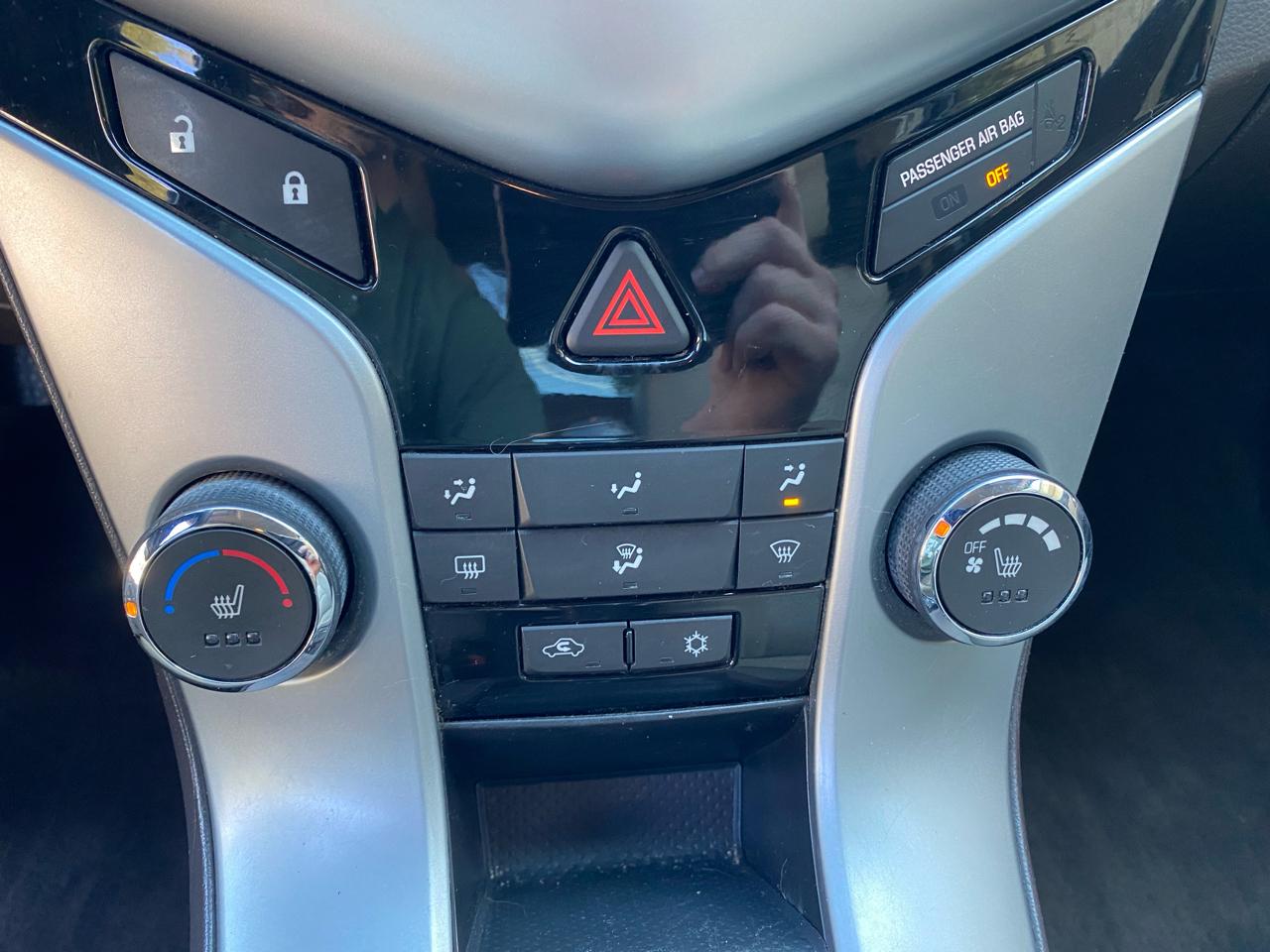 Chevrolet Cruze 4dr Sdn LT w/2LT 2012