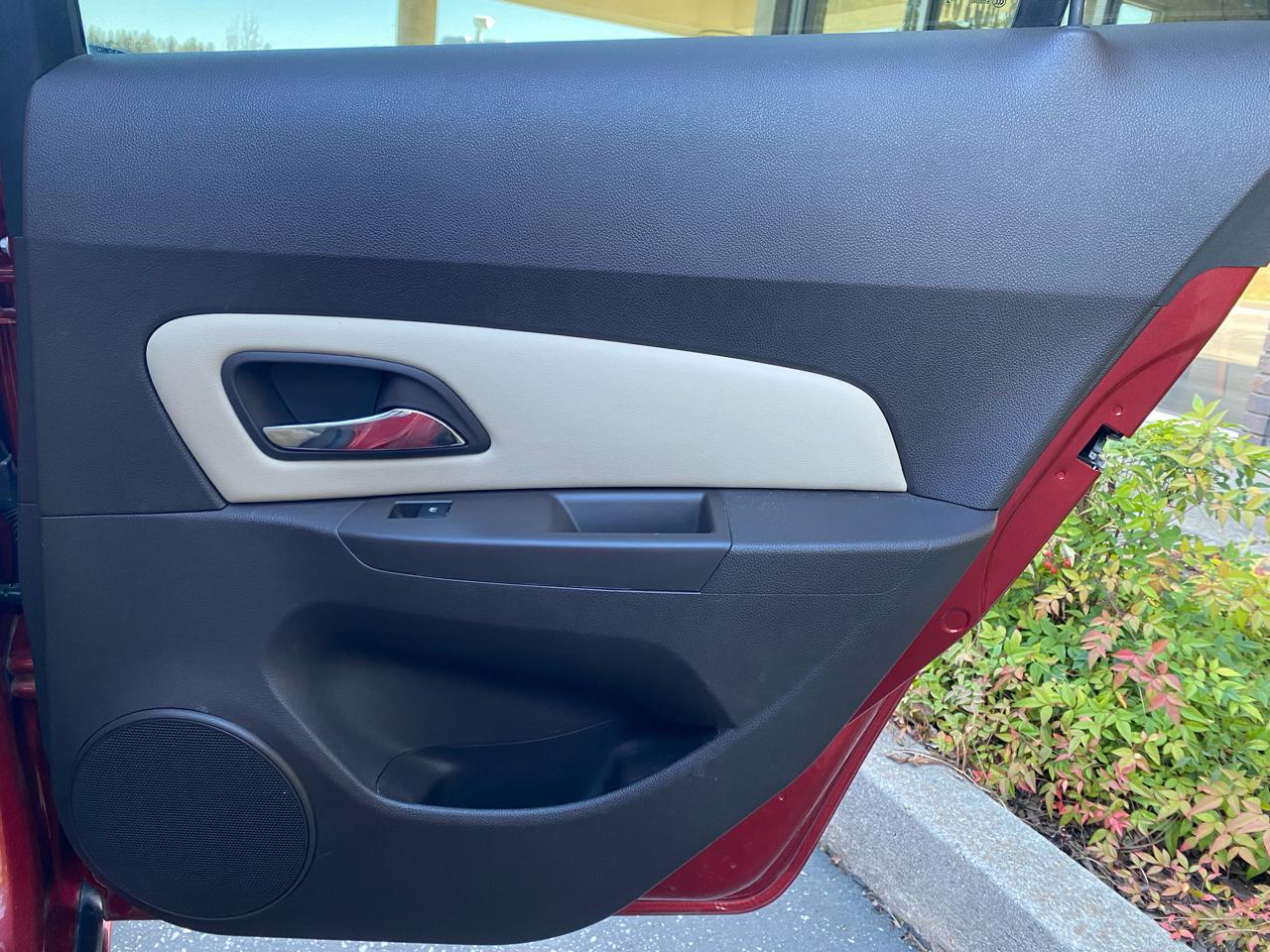 Chevrolet Cruze 4dr Sdn LT w/2LT 2012