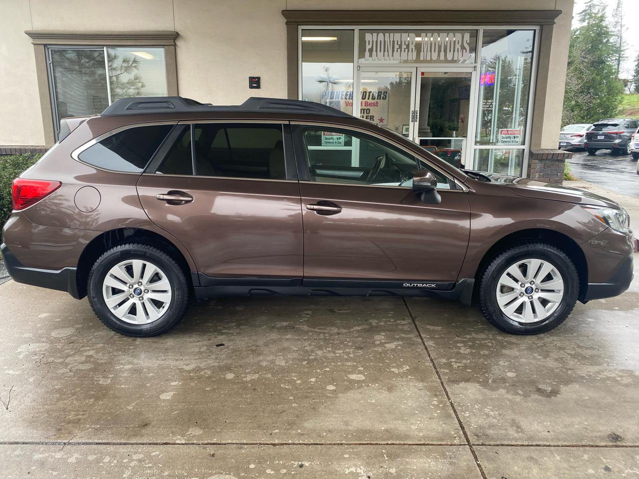 Subaru Outback 2.5i Premium 2019