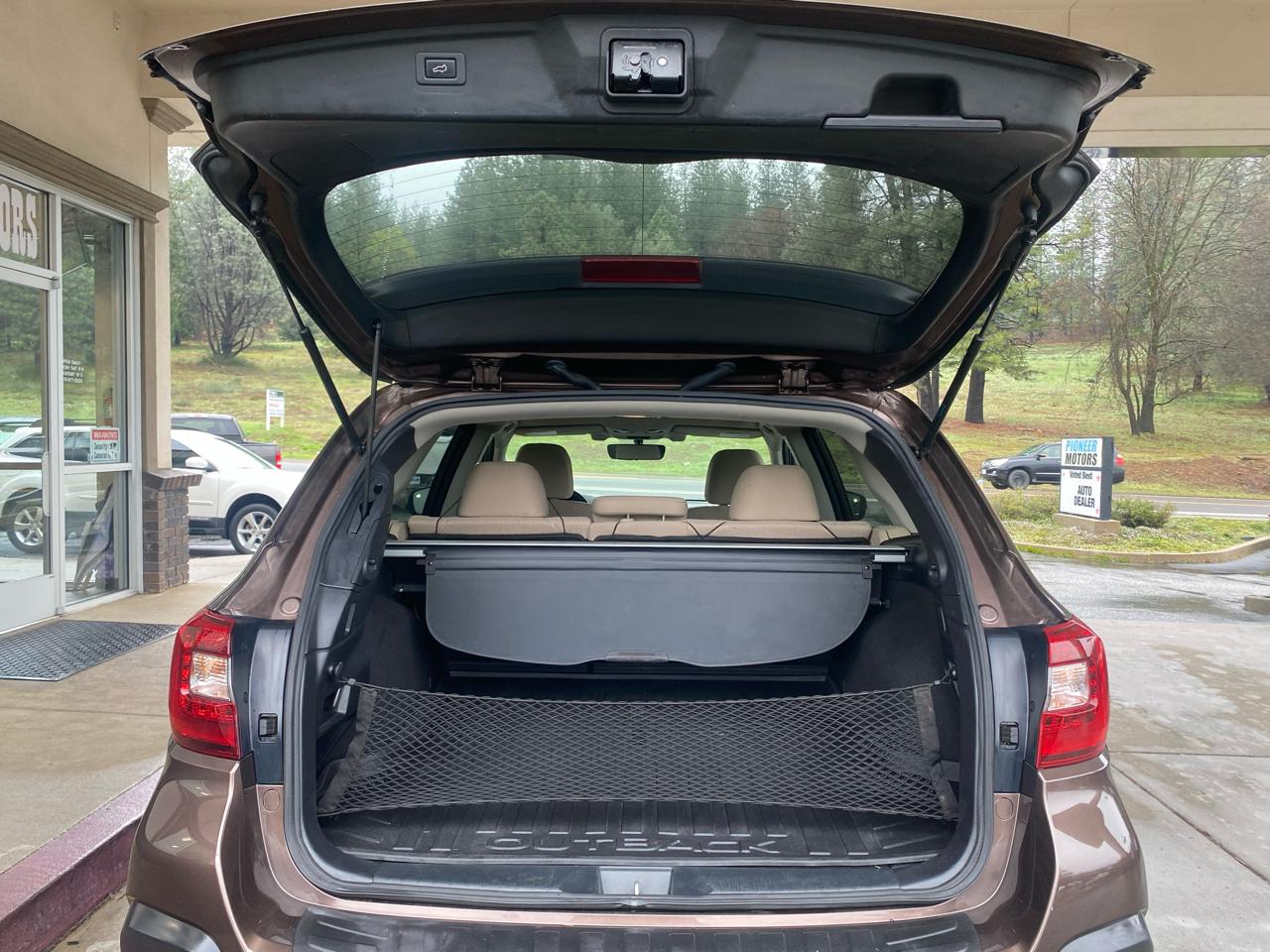 Subaru Outback 2.5i Premium 2019