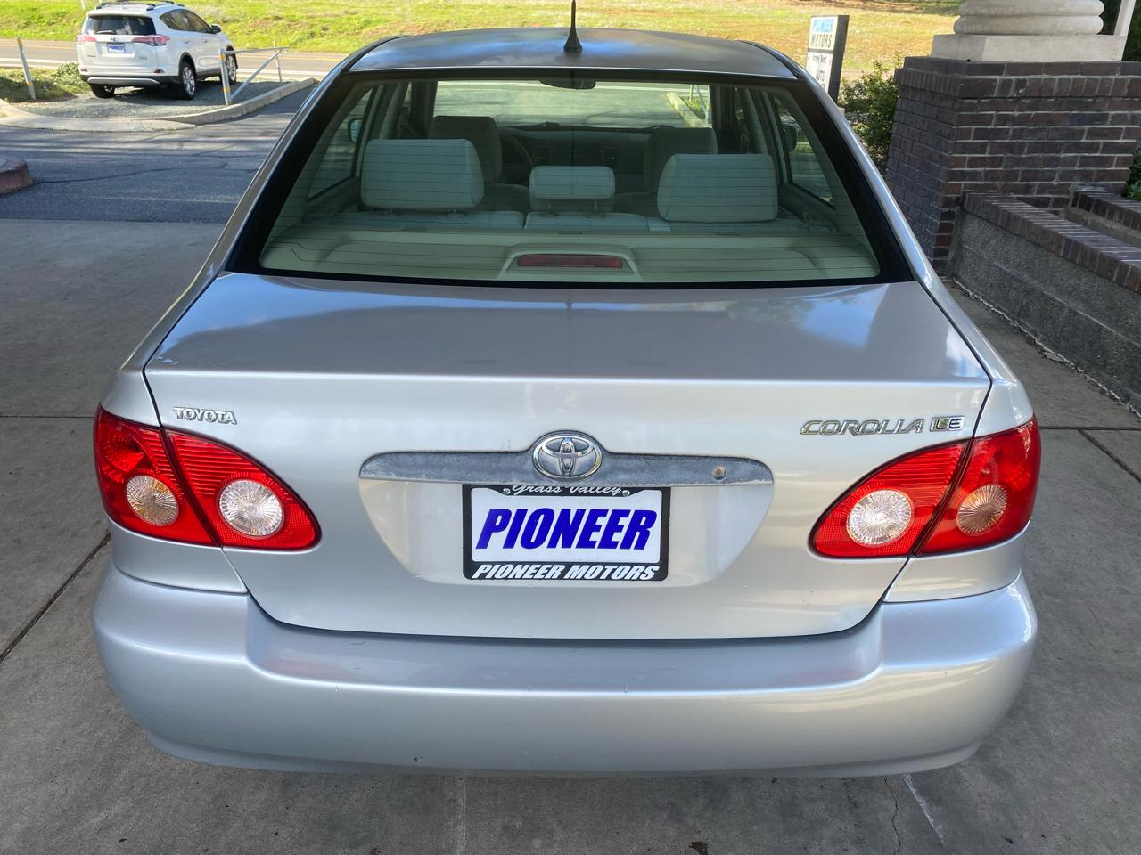 Toyota Corolla LE 2006