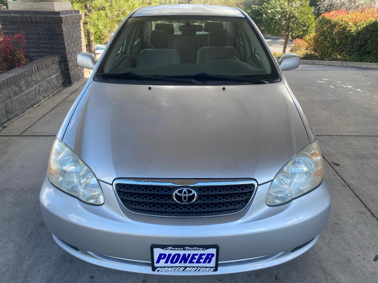 Toyota Corolla LE 2006