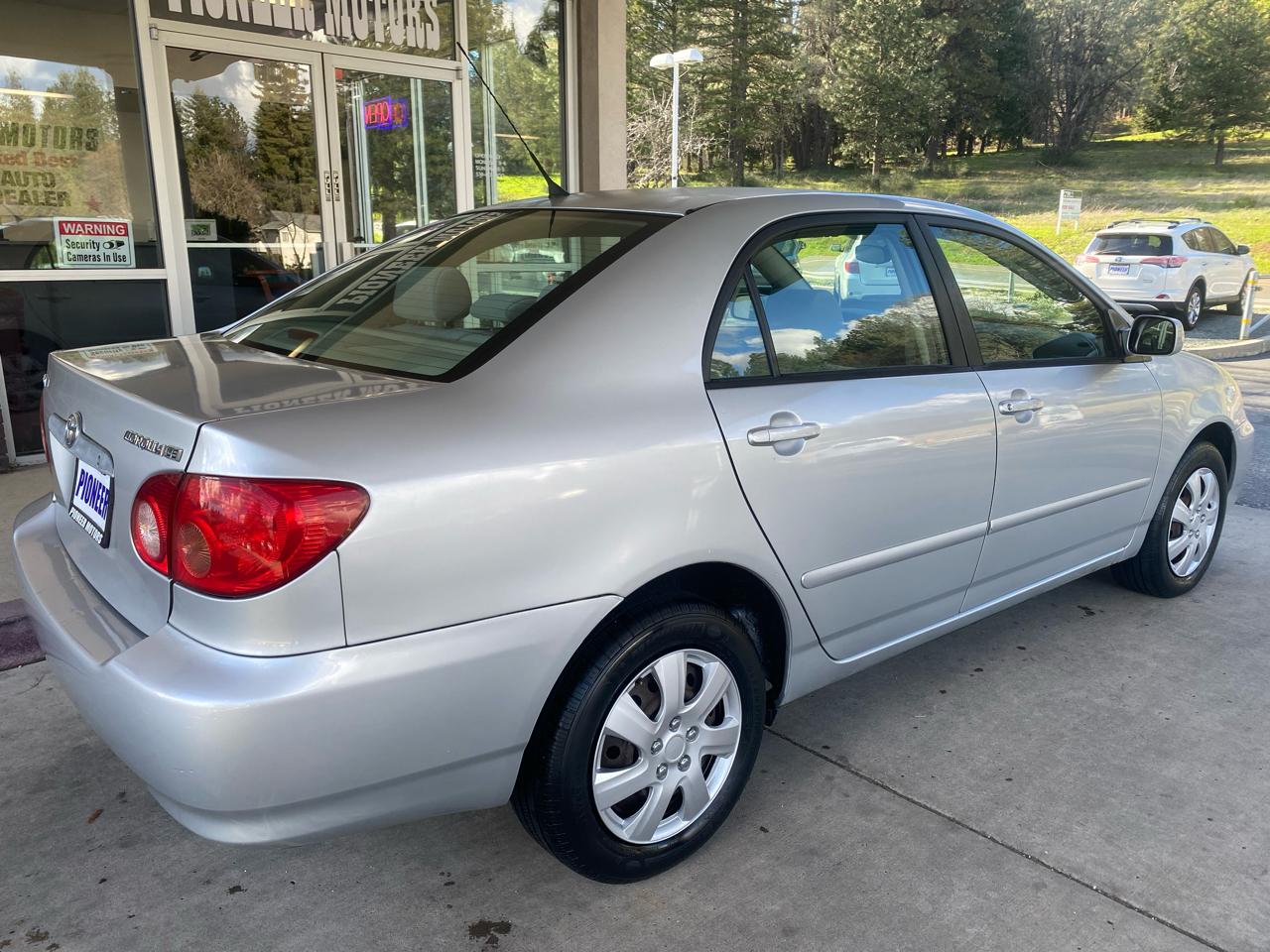 Toyota Corolla LE 2006