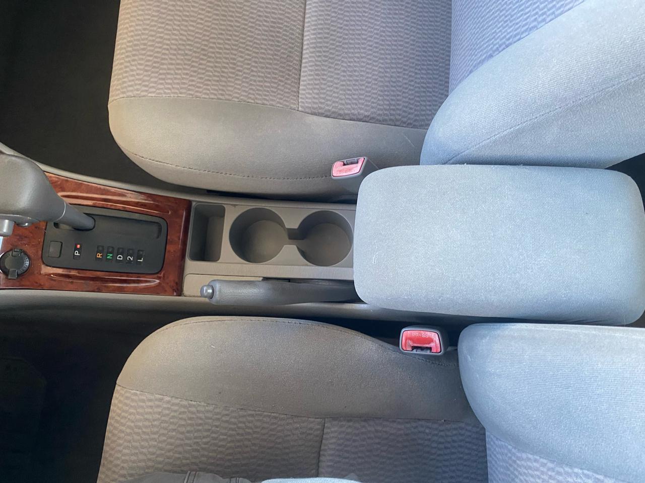 Toyota Corolla LE 2006