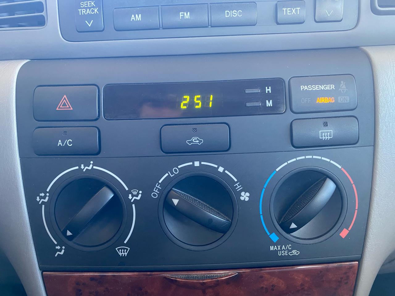 Toyota Corolla LE 2006