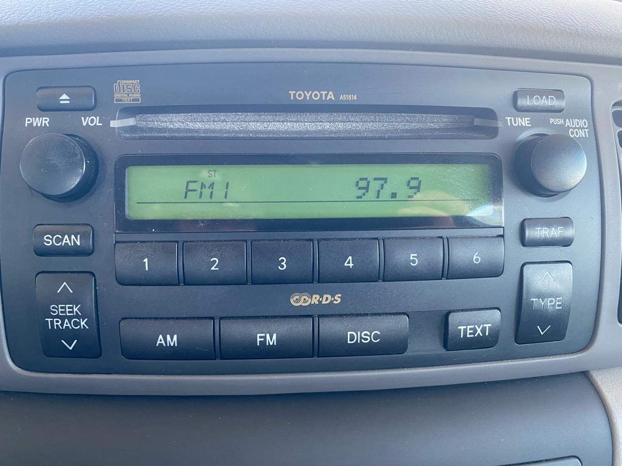 Toyota Corolla LE 2006