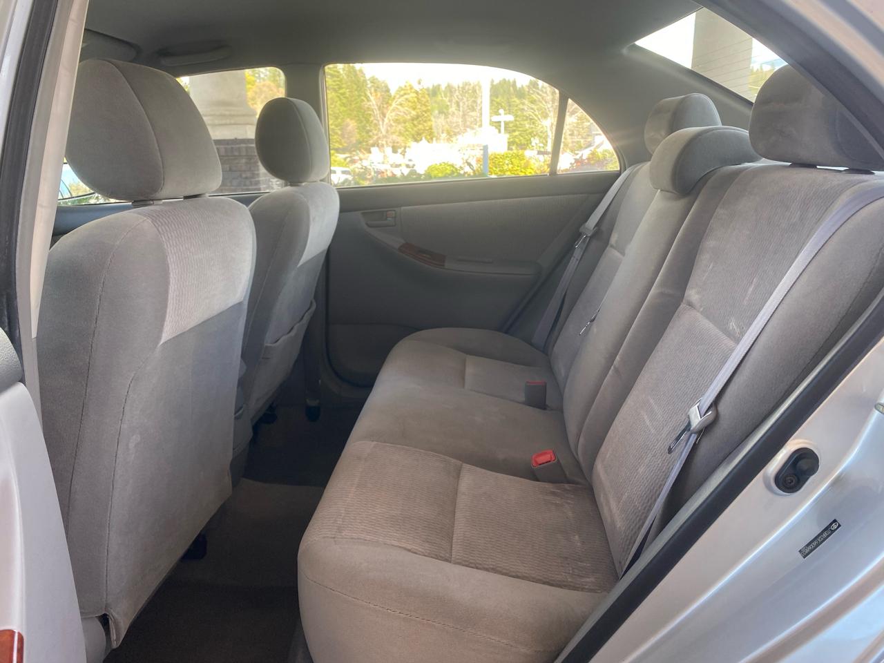 Toyota Corolla LE 2006