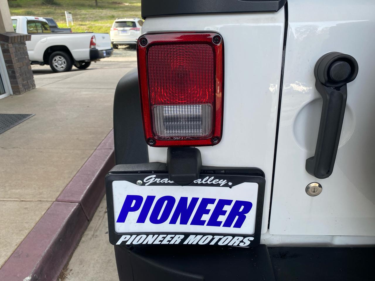 Jeep Wrangler 4WD 2dr Rubicon 2014