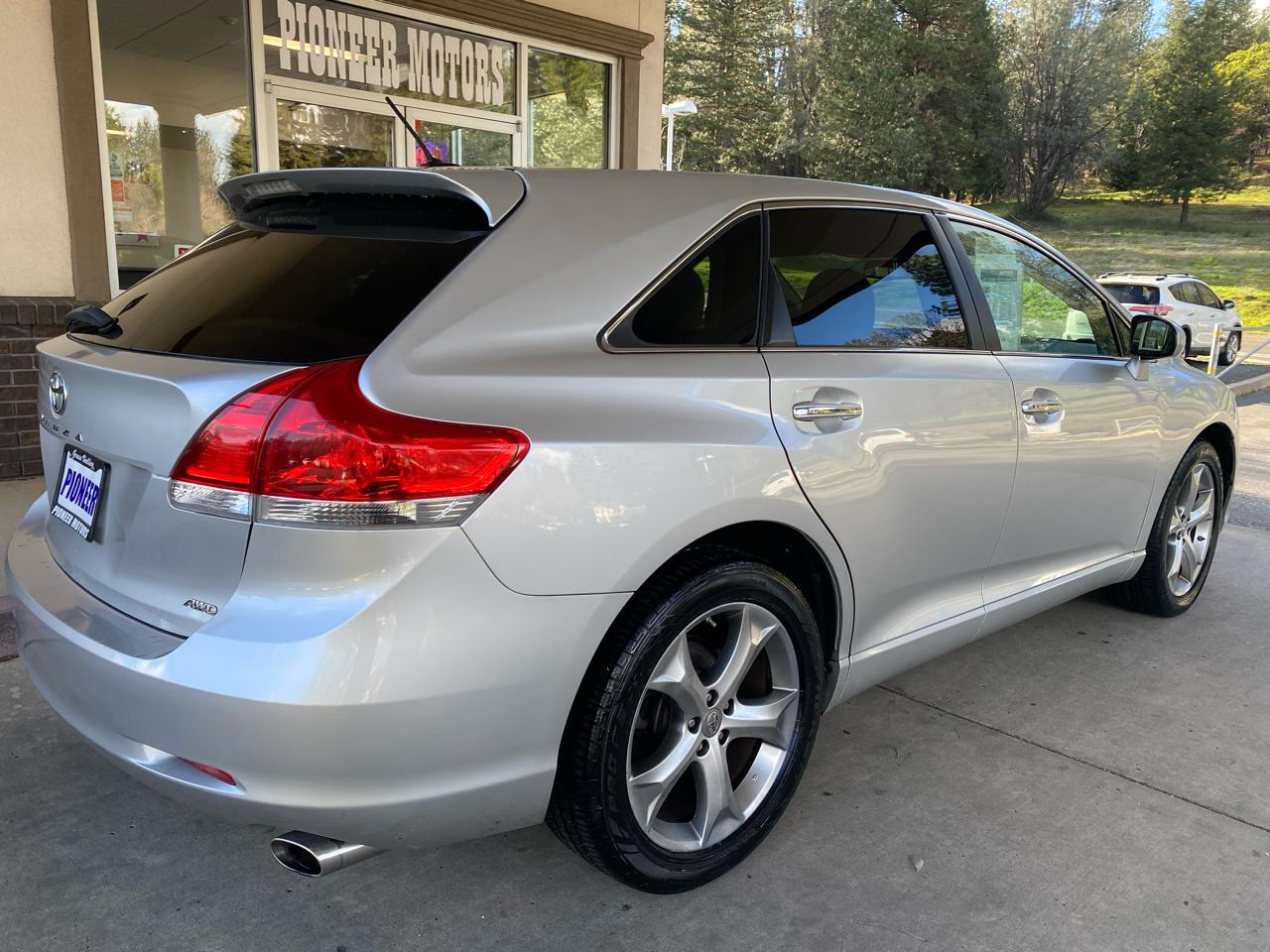 Toyota Venza 4dr Wgn V6 AWD (Natl) 2009