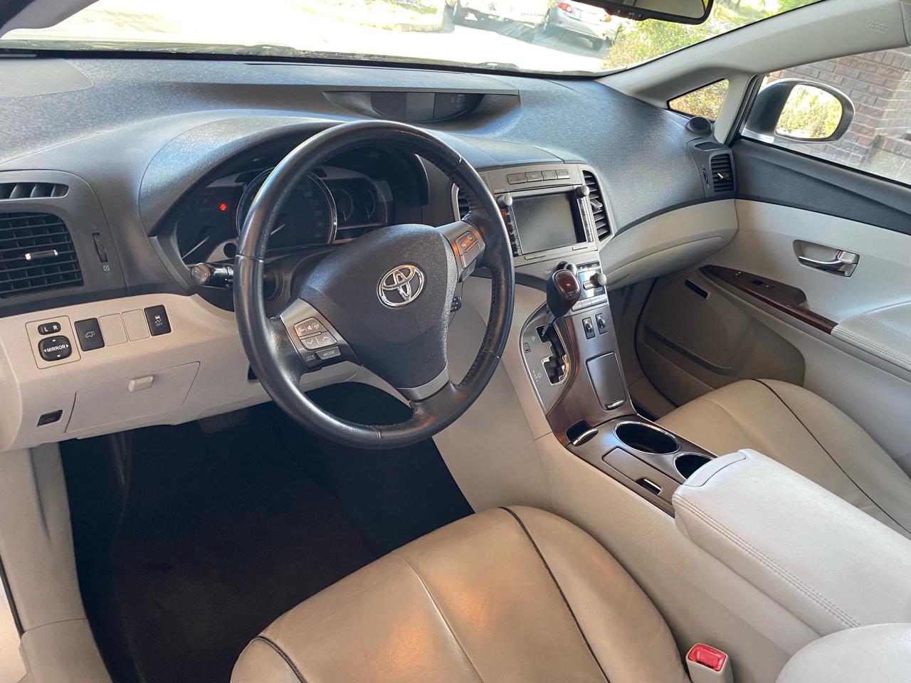 Toyota Venza 4dr Wgn V6 AWD (Natl) 2009