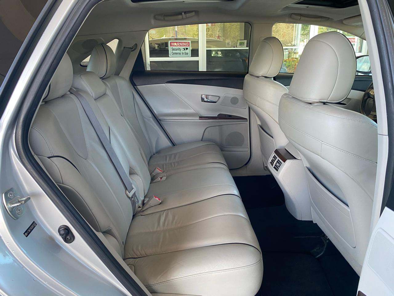 Toyota Venza 4dr Wgn V6 AWD (Natl) 2009