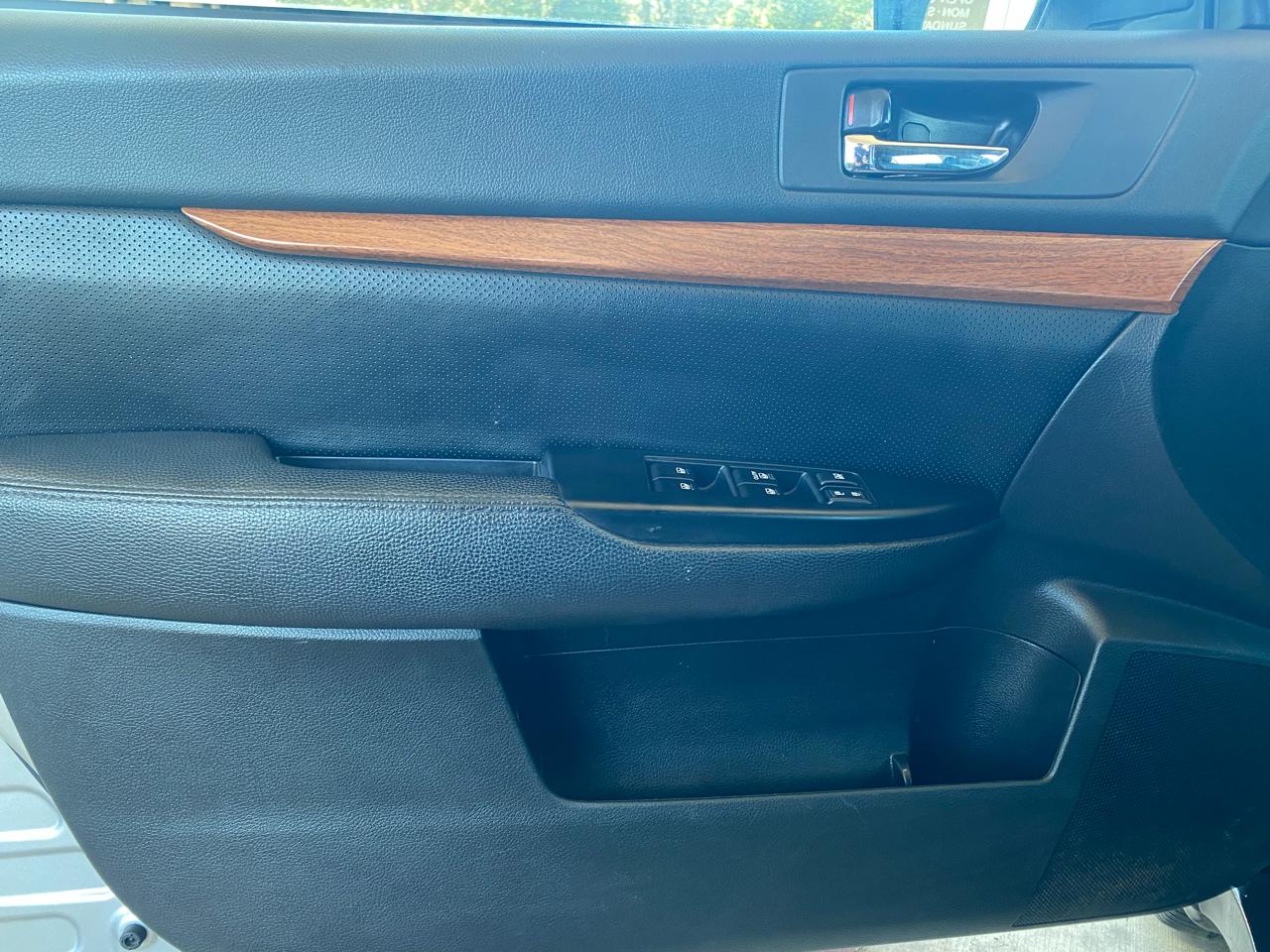 Subaru Outback Limited 4D Wagon AWD 2013