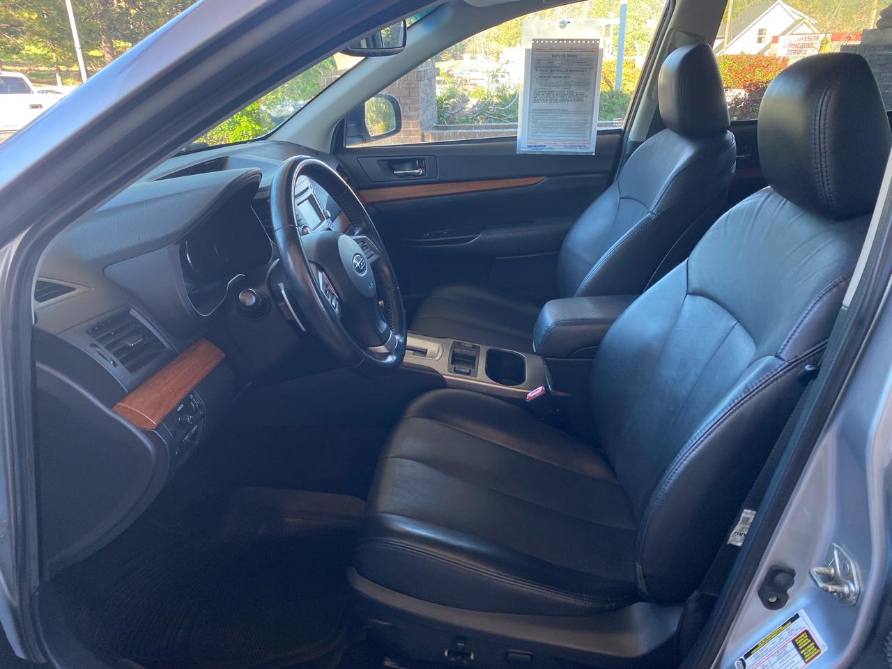 Subaru Outback Limited 4D Wagon AWD 2013