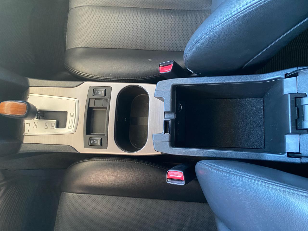 Subaru Outback Limited 4D Wagon AWD 2013