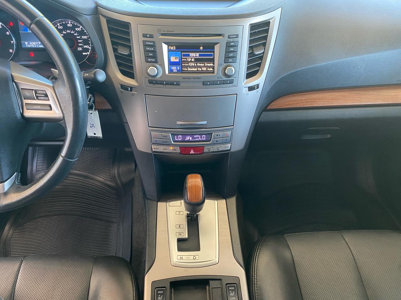 Subaru Outback Limited 4D Wagon AWD 2013