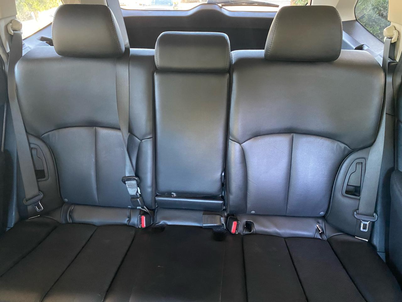 Subaru Outback Limited 4D Wagon AWD 2013