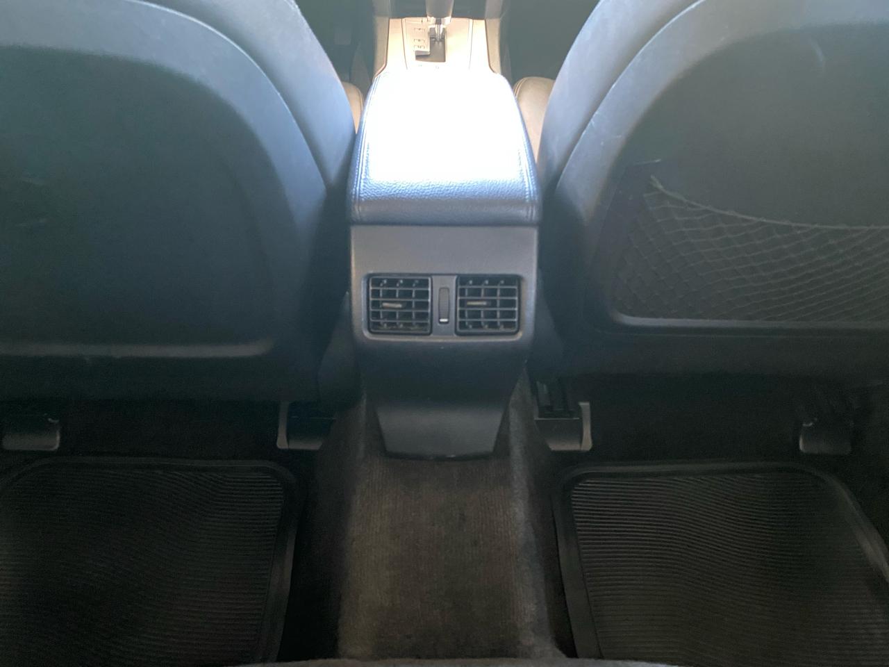 Subaru Outback Limited 4D Wagon AWD 2013