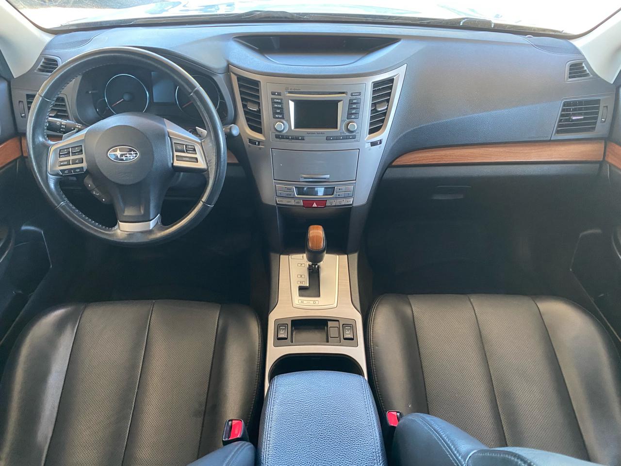 Subaru Outback Limited 4D Wagon AWD 2013