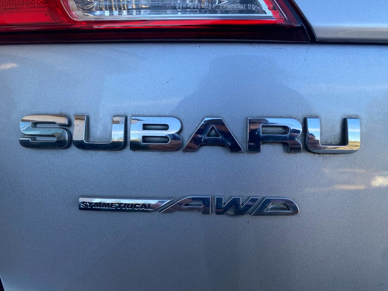 Subaru Outback Limited 4D Wagon AWD 2013