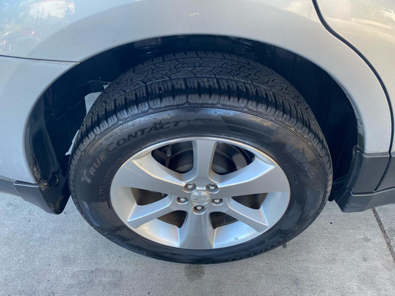 Subaru Outback Limited 4D Wagon AWD 2013