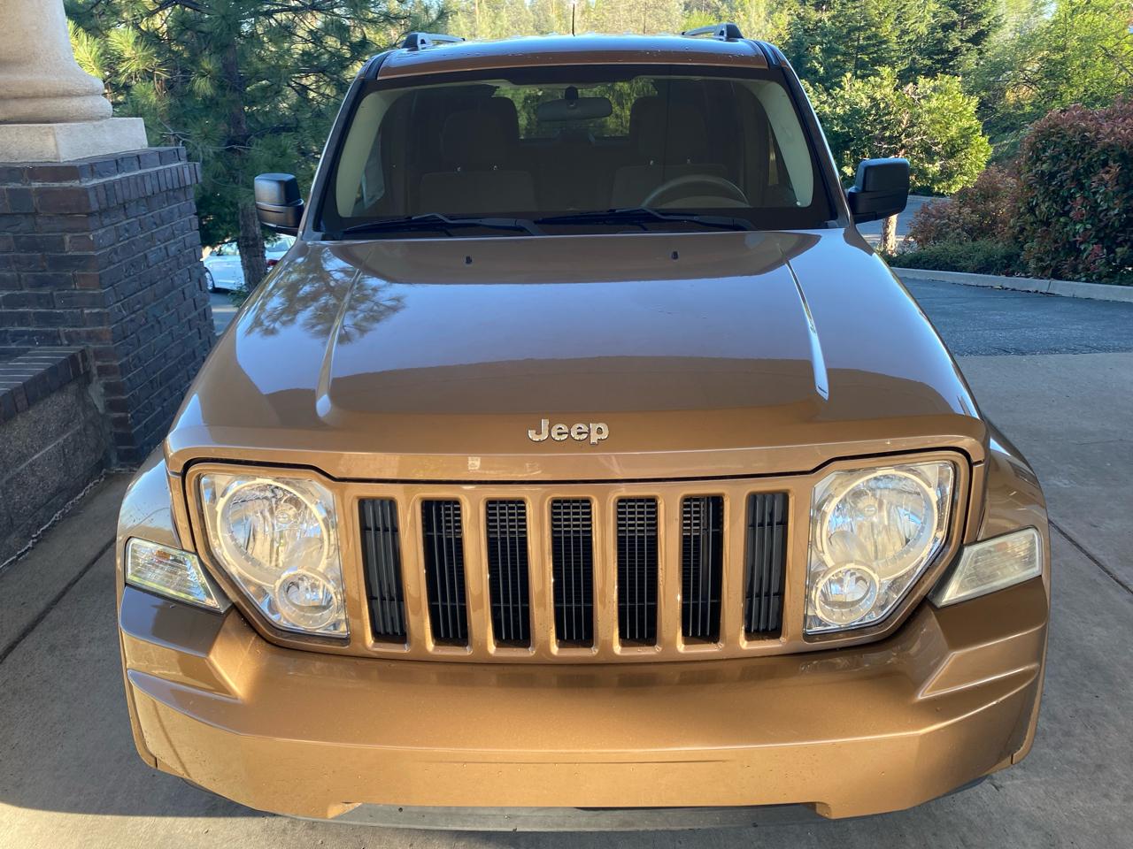 Jeep Liberty RWD 4dr Sport 2012