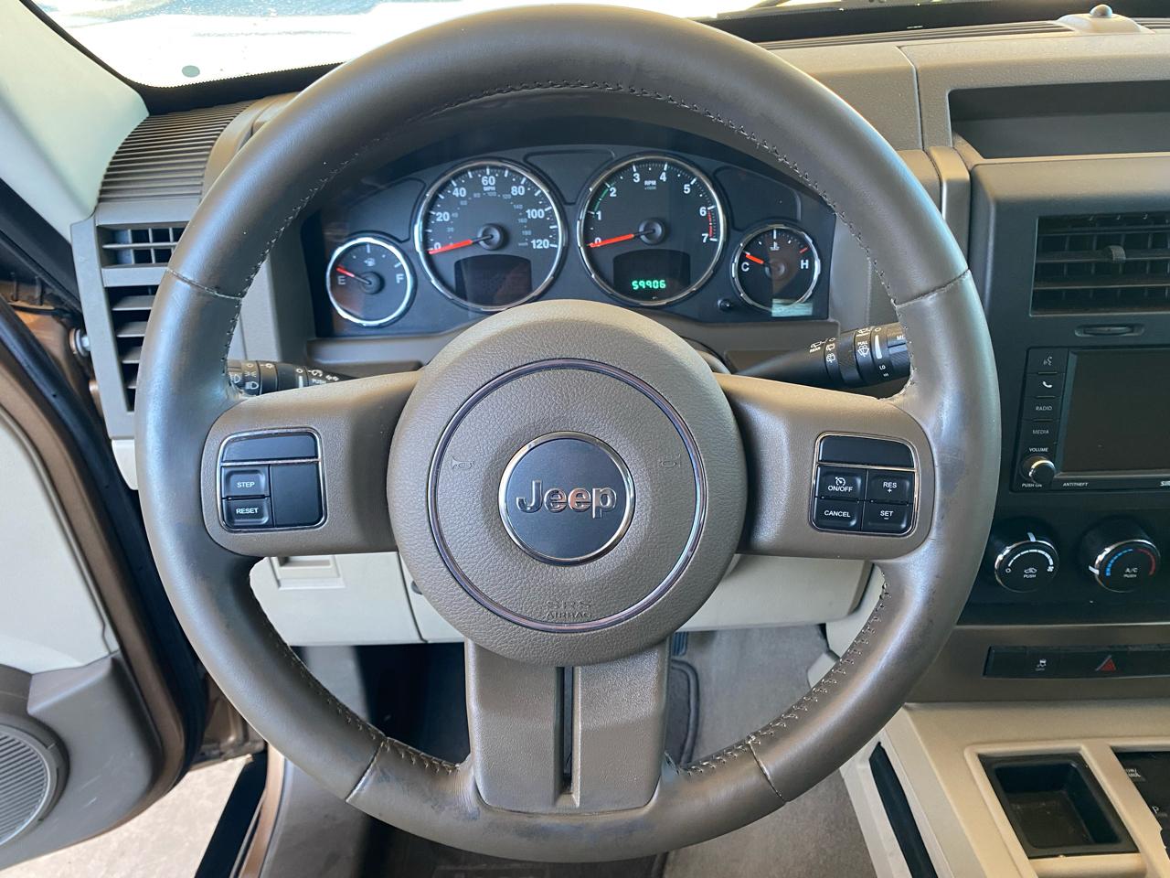 Jeep Liberty RWD 4dr Sport 2012