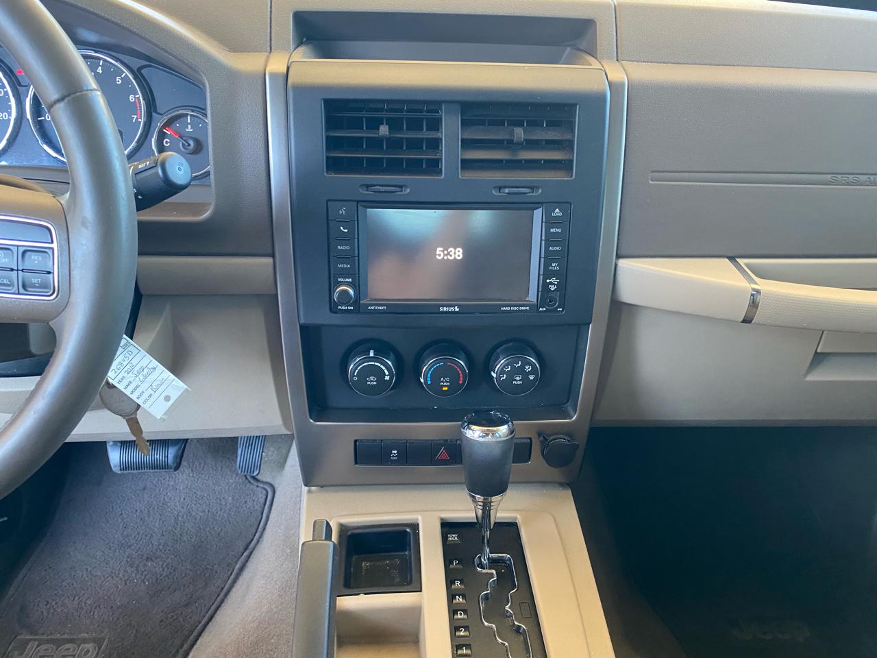 Jeep Liberty RWD 4dr Sport 2012