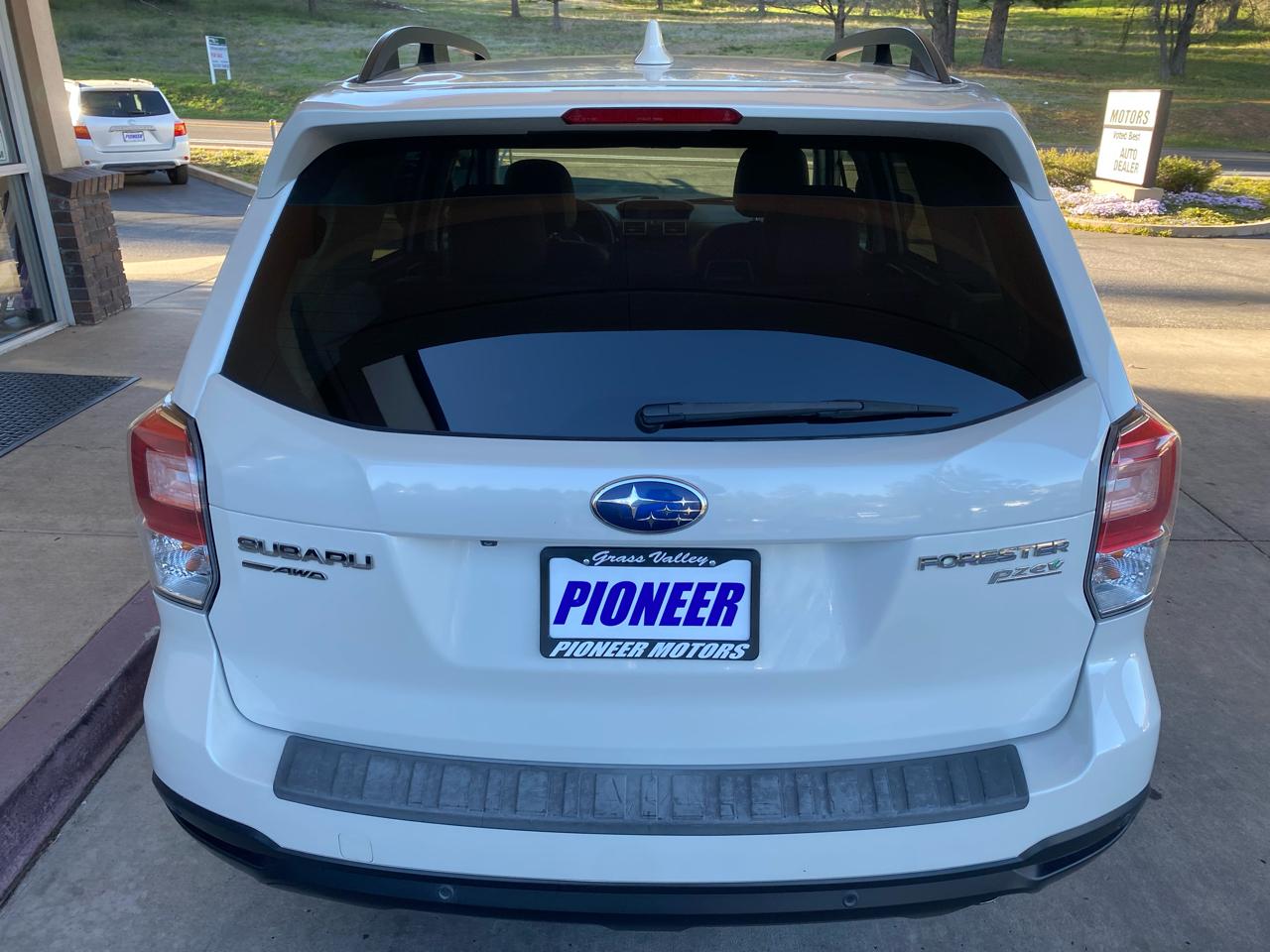 Subaru Forester 2.5i Touring CVT 2017