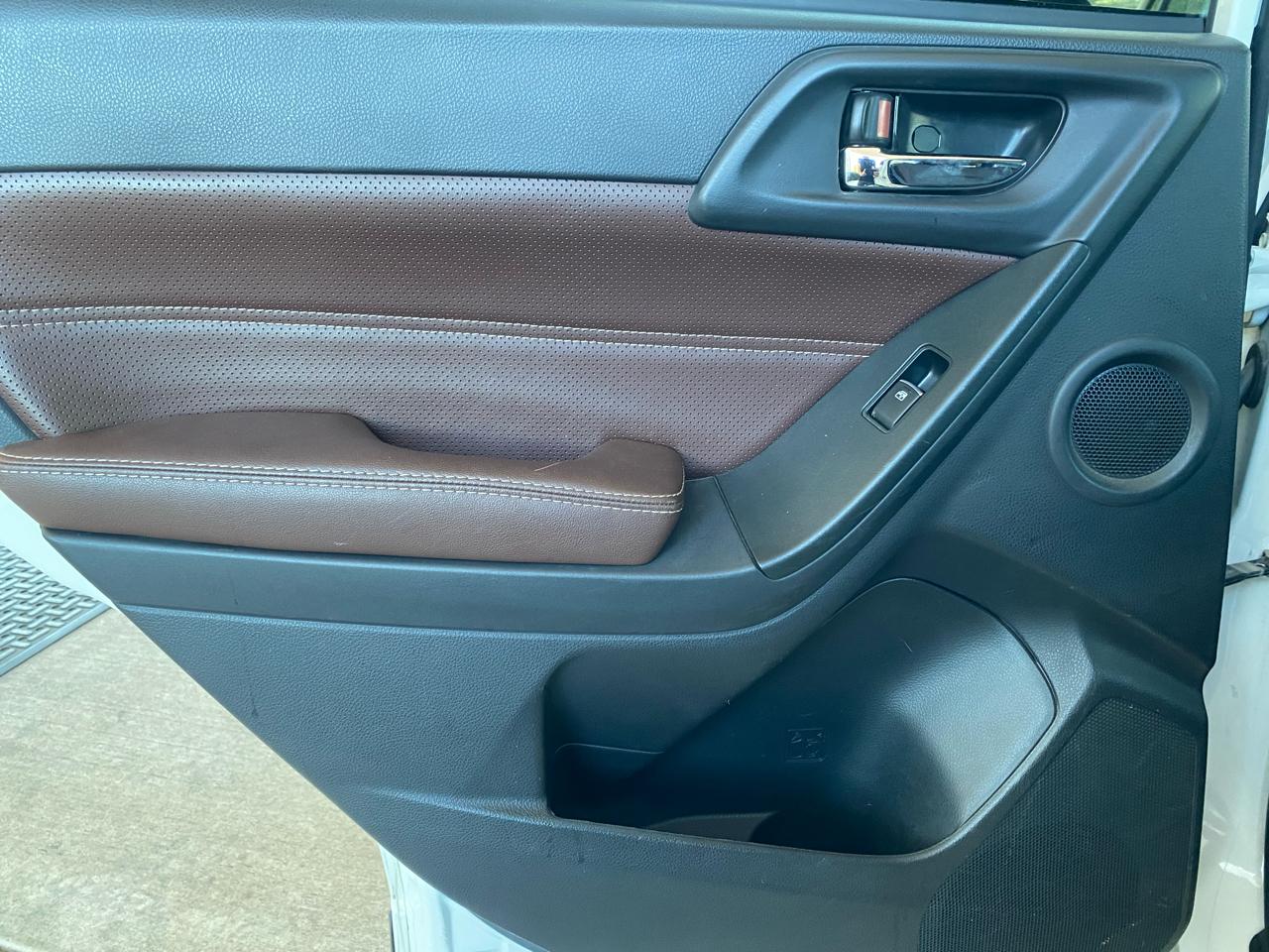 Subaru Forester 2.5i Touring CVT 2017