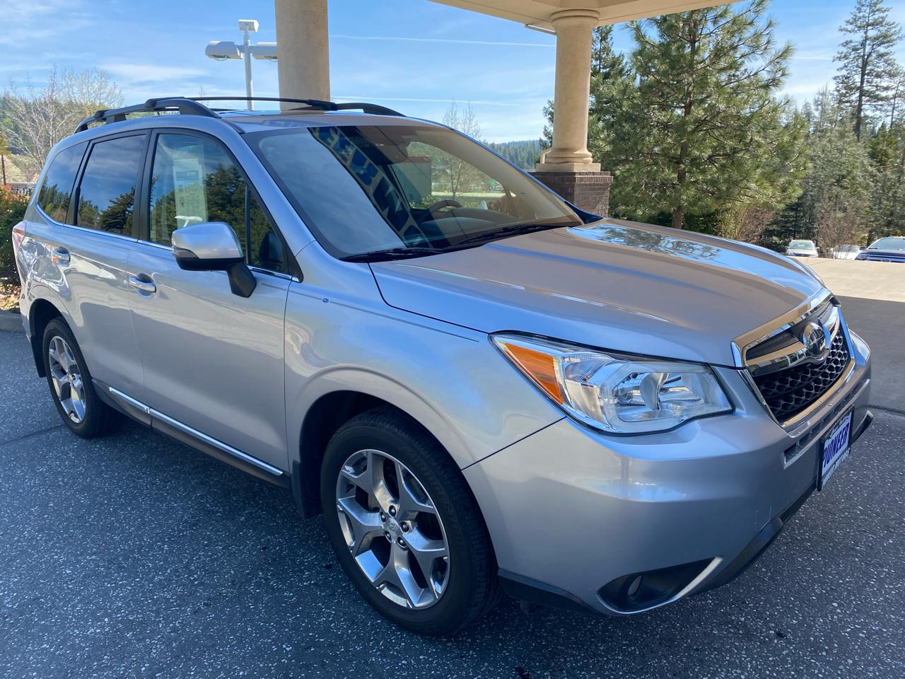 Subaru Forester 4dr CVT 2.5i Touring PZEV 2015