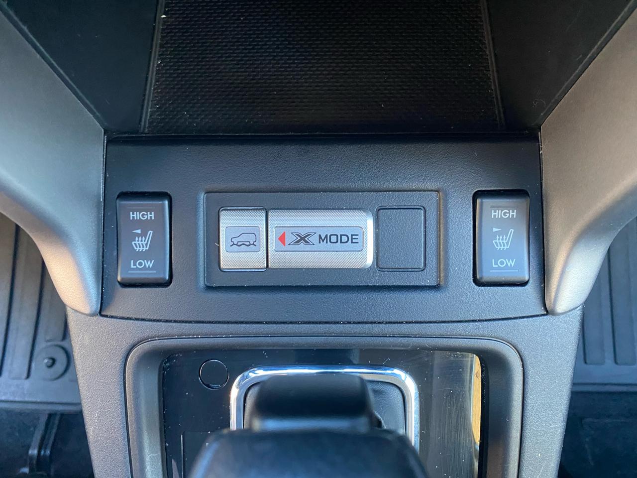 Subaru Forester 4dr CVT 2.5i Touring PZEV 2015